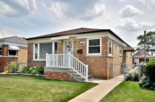 7335 Pensacola Ave, Chicago, IL 60706-1156