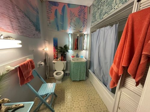 160 Highland Ave, Pittsburgh PA 15229-2715 exterior