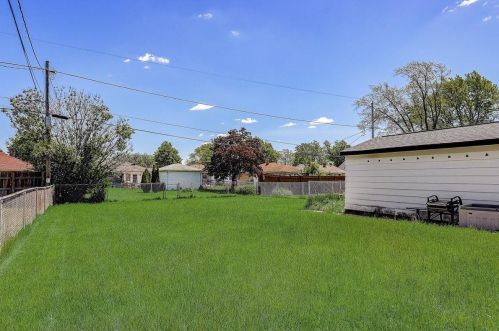 3610 83rd St, Milwaukee, WI 53220-1030