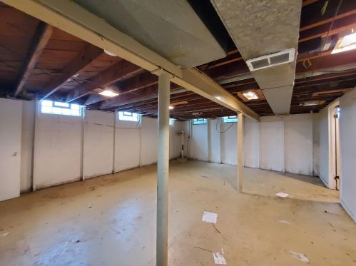 5151 83rd St, Milwaukee WI  53218-3647 exterior