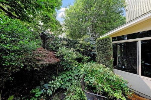 25 Miles Ave, Providence RI  02906-4214 exterior