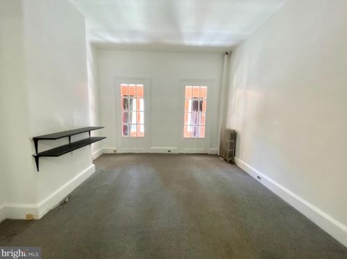 5730 3 St, Philadelphia PA 19120-2320 exterior