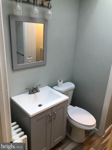 437 Godfrey Ave, Philadelphia PA 19126-3834 exterior