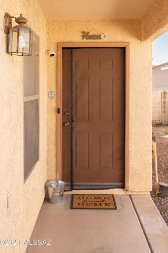 1653 Gaffer Pl, Tucson AZ  85746-3401 exterior