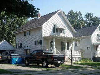 729 Hubble St, Monroe, MI 48161-1532