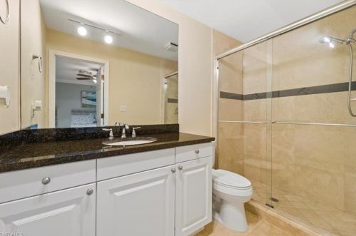 5341 Hickory Wood Dr, Naples FL 34119-1404 exterior