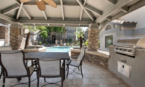 2025 Campbell Ave, Phoenix AZ  85015-4127 exterior