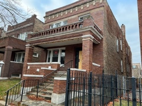 7932 Peoria St, Chicago, IL 60620-2542