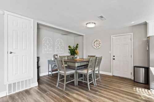 431 Lewis St, Turlock CA  95380-5828 exterior