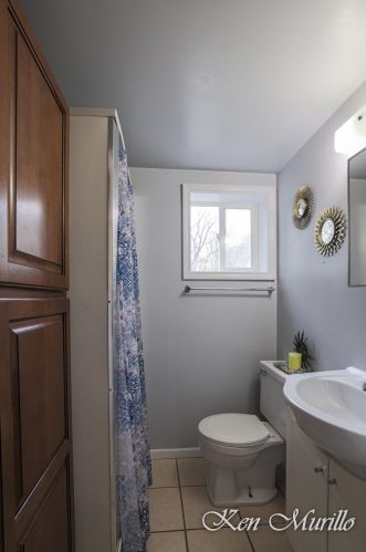 1556 Queen Ave, Grand Rapids MI 49505-4959 exterior