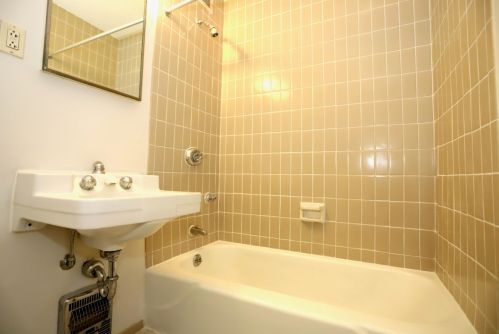 1401 55th St, Chicago IL  60615-5402 exterior