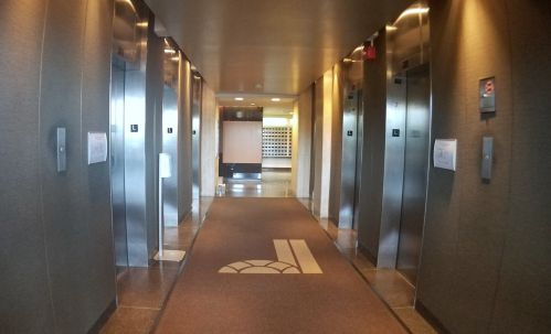 400 Randolph St, Chicago IL  60601-7313 exterior