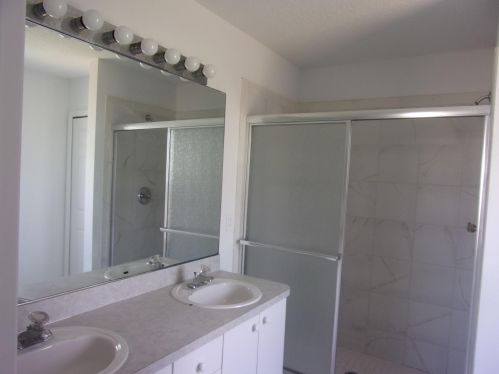 1407 Grapeland Ave, Fort Pierce FL 34952-4951 exterior