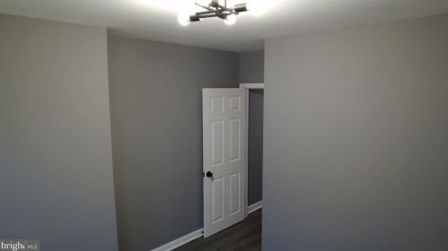 2432 13 St, Philadelphia PA 19107-5615 exterior