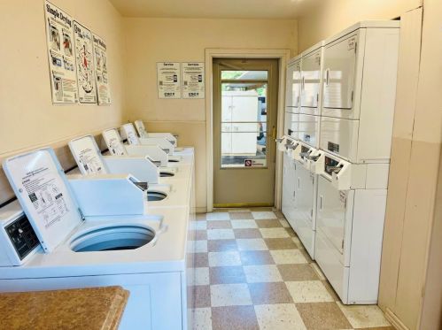 2702 Douglas Ave, Dallas TX 75219-3456 exterior