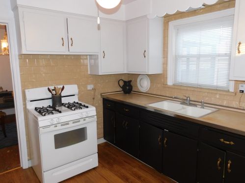 10047 Artesian Ave, Chicago IL 60632-1106 exterior