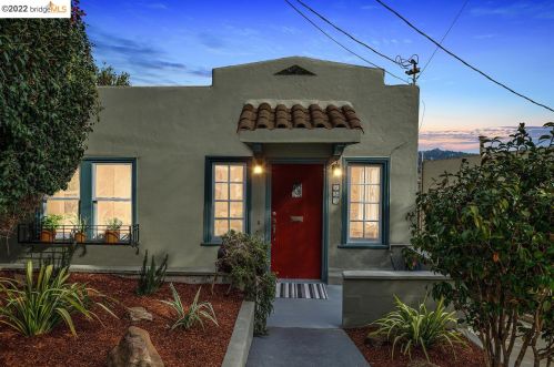 739 Cerrito, Berkeley CA 94706-1521 exterior