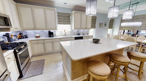 9601 Royal Poinciana Dr, Fort Pierce FL  34987-2508 exterior