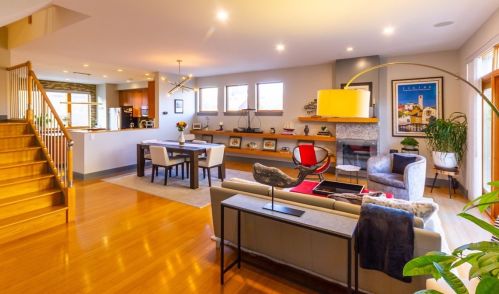 17 18th St, Pittsburgh PA  15222-4401 exterior