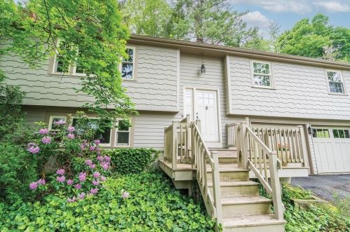 80 Newtonville Ave, Newton, MA 02458-1939