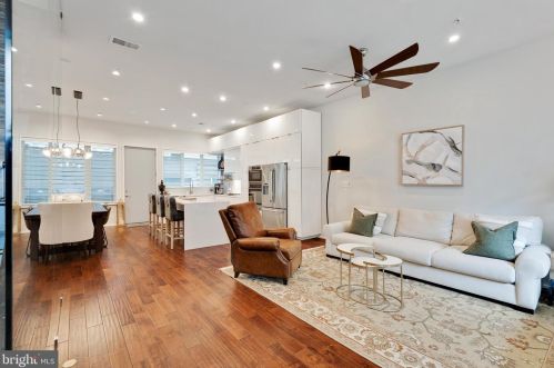 970-74 Leithgow St, Philadelphia PA  19123-1440 exterior