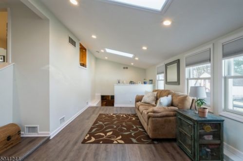 1971 Portland Ave, Scotch Plains NJ 07076-1802 exterior