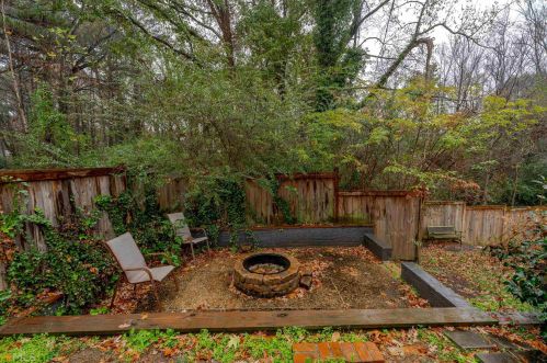 2930 Eleanor Ter, Atlanta GA  30318-6014 exterior