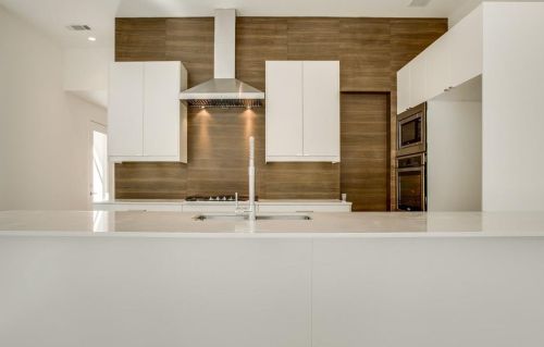 5802 Bryan Pkwy, Dallas TX  75206-8112 exterior