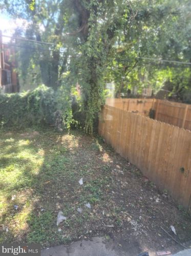 1351 Princess Ave, Camden NJ 08103-2910 exterior