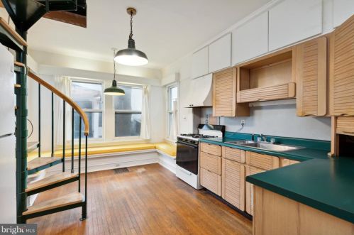 7312 Bryan St, Philadelphia PA  19119-1634 exterior