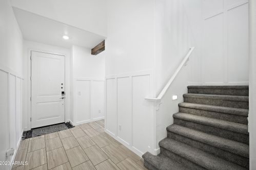 1034 Thompson Way, Chandler, AZ 85286-6472