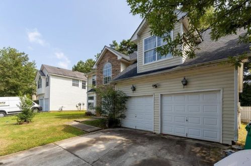 2428 Rambling Way, Lithonia GA  30058-3984 exterior