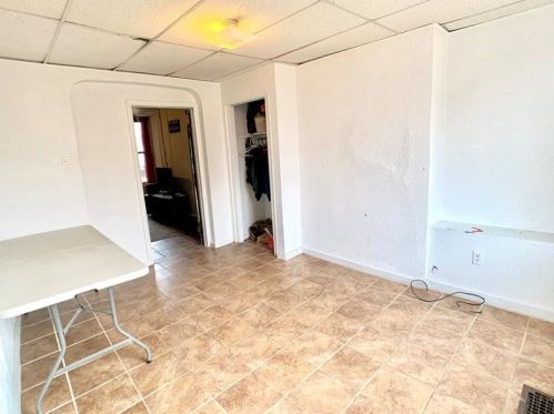 3232 Dawson St, Pittsburgh PA 15213-4523 exterior