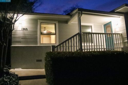 1963 Altura Dr, Concord CA 94519-2201 exterior