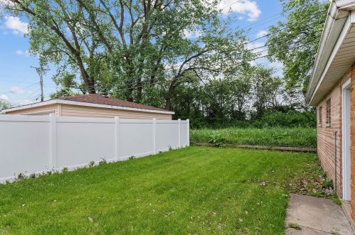 3125 85 St, Chicago IL 60652-3428 exterior