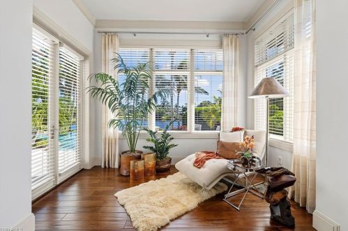 655 Bougainvillea Rd, Naples FL 34102-5545 exterior