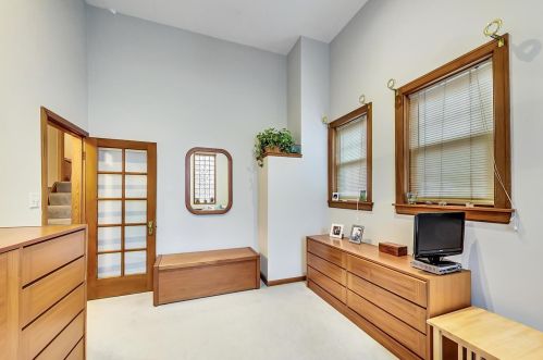 1704 Nordica Ave, Chicago IL 60707-4320 exterior