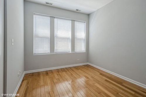 4908 Springfield Ave, Chicago IL 60625-6149 exterior