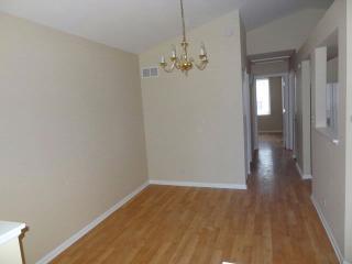 951 Symphony Dr, Aurora IL  60504-5517 exterior