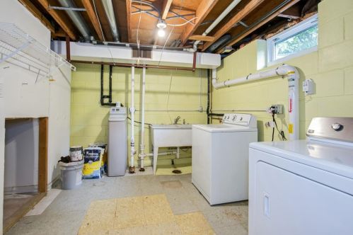 1103 Gresham Ave, Saint Paul MN  55128-5813 exterior