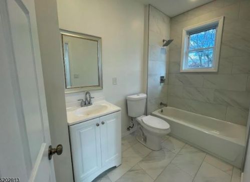 82 Jacoby St, Maplewood NJ  07040-3057 exterior