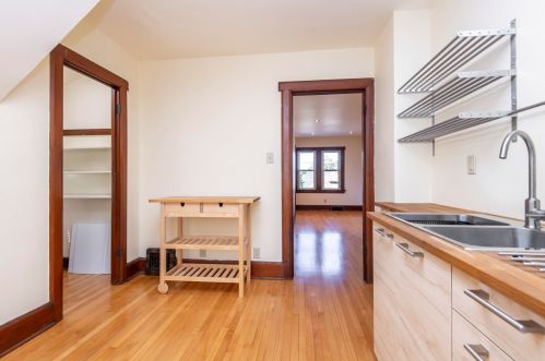 2044 59, Milwaukee WI 53210-1505 exterior