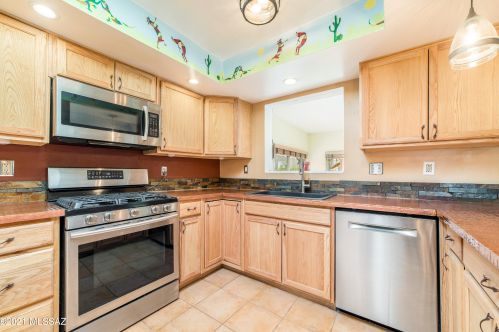 616 Fremont Cir, Green Valley AZ 85614-1940 exterior