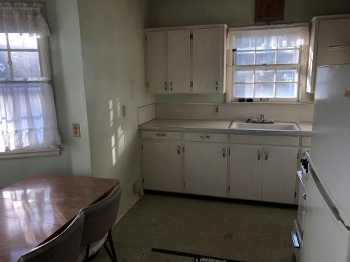 1629 Montague Ave, Meskegon MI 49441-3160 exterior