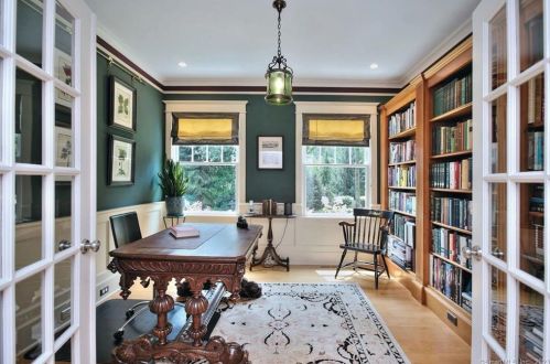 64 Bayberry Ln, Westport CT 06880-4031 exterior