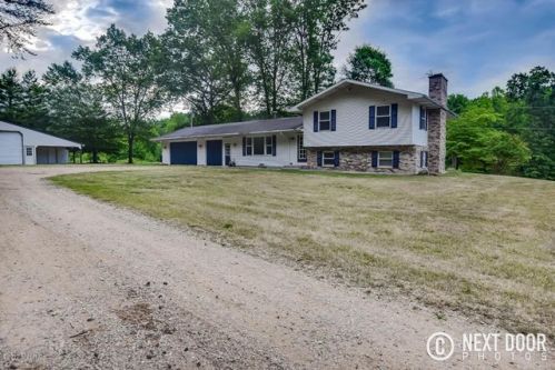 2313 38 St, Allegan MI  49010-9423 exterior