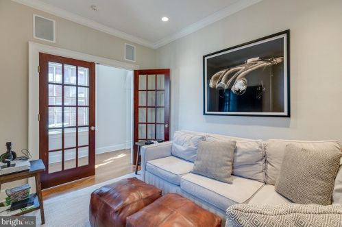 2101 Delancey St, Philadelphia PA 19103-6408 exterior