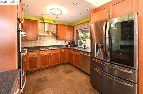 1807 Evalane Way, Concord CA 94519-2356 exterior