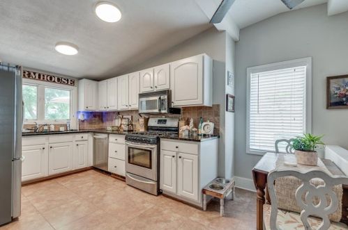 2386 Bynum Rd, Atlanta GA 30319-3908 exterior