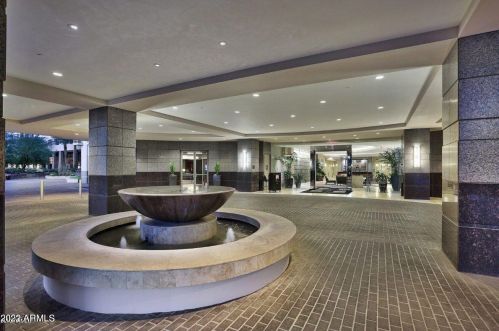 2211 Camelback Rd, Phoenix AZ  85015-3446 exterior